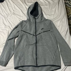 Nike tech zip up hoodie size L